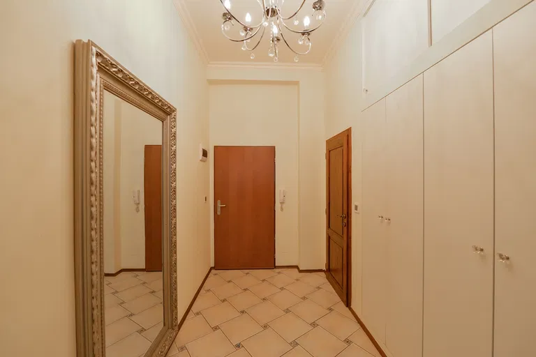 Na Bělidle, Smíchov - Prague 5 | Sale, Apartment, One-bedroom (2+kk), 69 m²