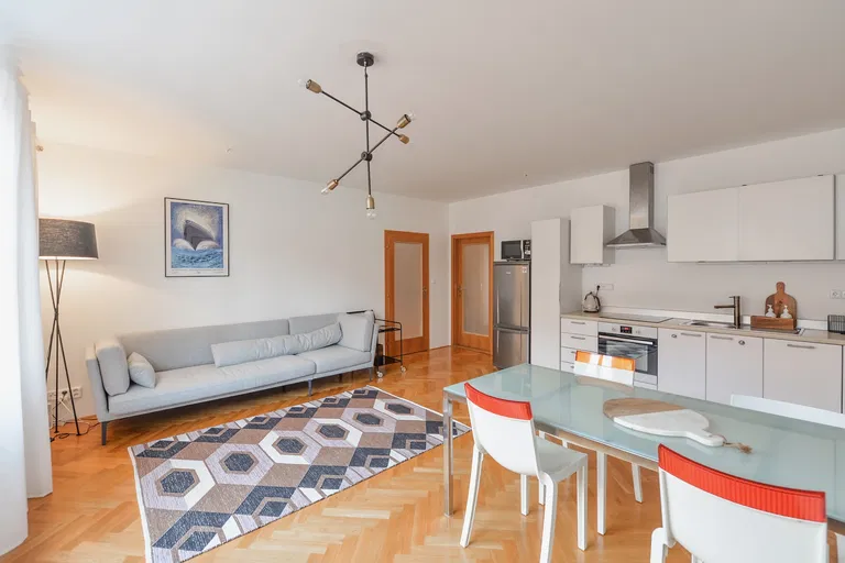 U Studánky, Holešovice - Prague 7 | Sale, Apartment, One-bedroom (2+kk), 63 m²