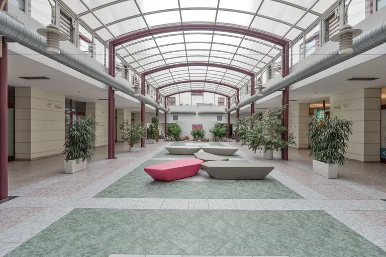 Sokolovská, Karlín - Prague 8 | Rent, Office building, 5 022 m²