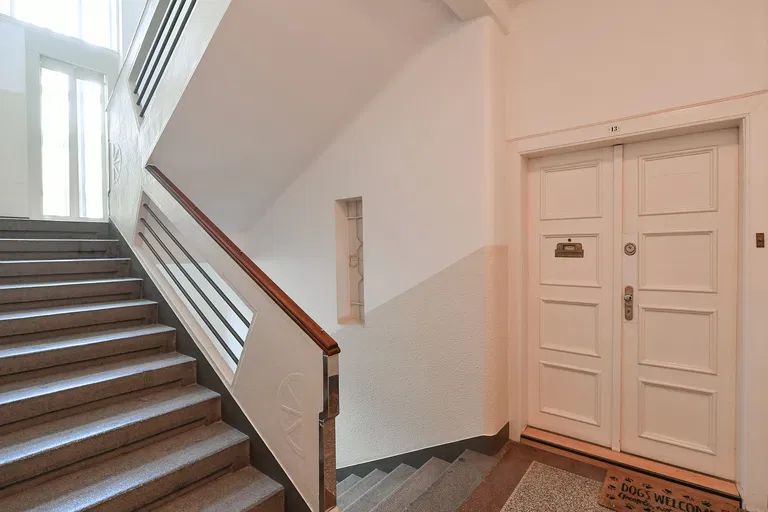 Ladova, Nové Město - Prague 2 | Rent, Apartment, Three-bedroom (4+kk), 113 m²