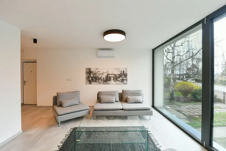 Na Vypichu, Břevnov - Prague 6 | Rent, Apartment, Three-bedroom (4+kk), 90 m²