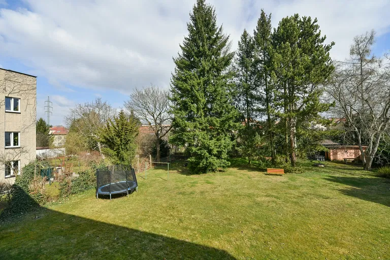Na Vypichu, Břevnov - Prague 6 | Rent, Apartment, Three-bedroom (4+kk), 90 m²