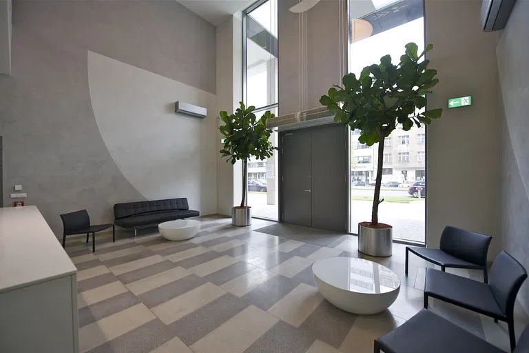 Rohanské nábřeží, Karlín - Praha 8 | Pronájem, Kancelářské prostory, 374 m²