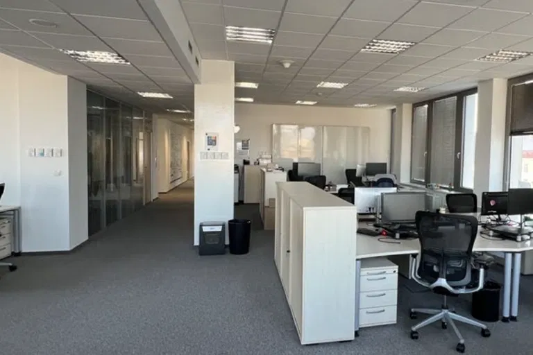 Rohanské nábřeží, Karlín - Praha 8 | Pronájem, Kancelářské prostory, 374 m²