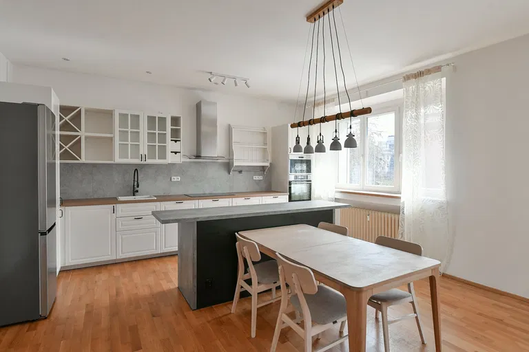 Zelená, Dejvice - Prague 6 | Rent, Apartment, Two-bedroom (3+kk), 84 m²