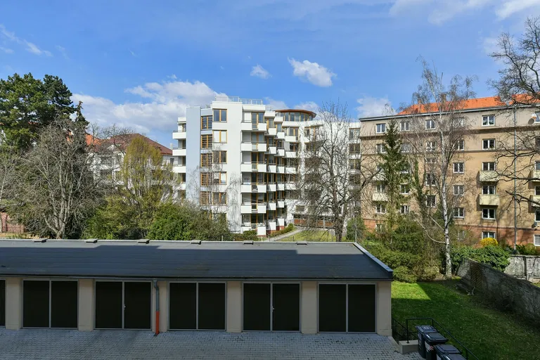 Zelená, Dejvice - Prague 6 | Rent, Apartment, Two-bedroom (3+kk), 84 m²