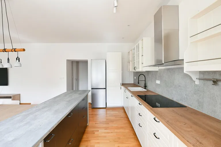 Zelená, Dejvice - Prague 6 | Rent, Apartment, Two-bedroom (3+kk), 84 m²