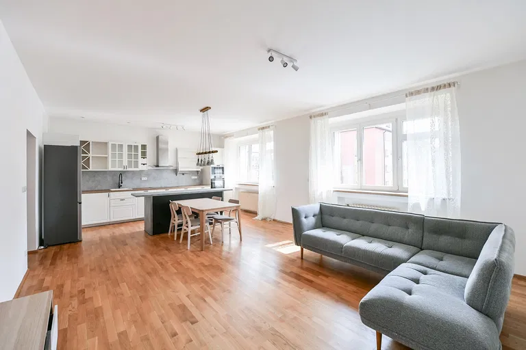 Zelená, Dejvice - Prague 6 | Rent, Apartment, Two-bedroom (3+kk), 84 m²