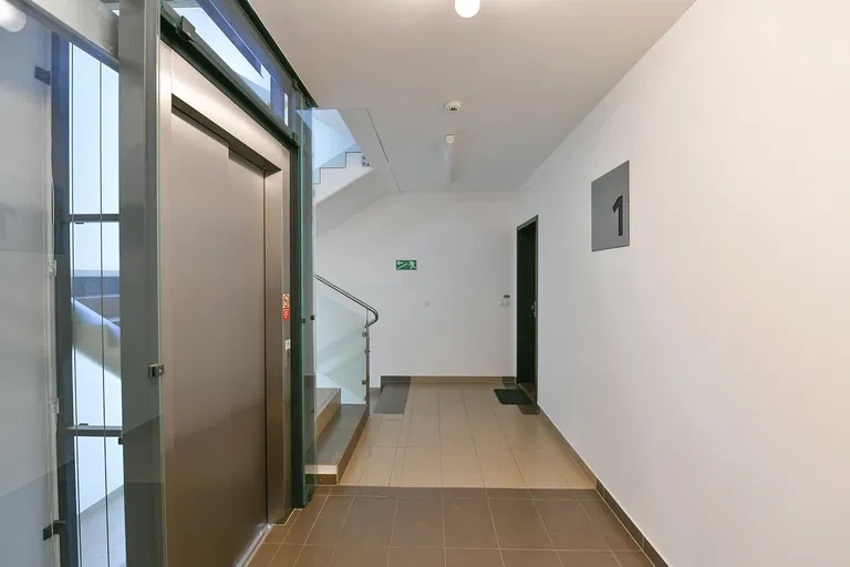 Petržílkova, Stodůlky - Prague 5 | Rent, Apartment, Two-bedroom (3+kk), 83 m²