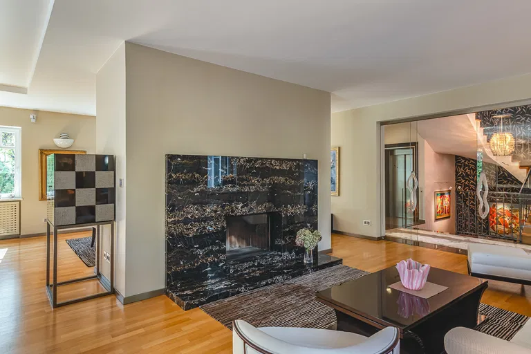 Hlboká cesta, Staré Mesto - Bratislava I | Sale, House, Six-bedroom (7+1), 855 m²