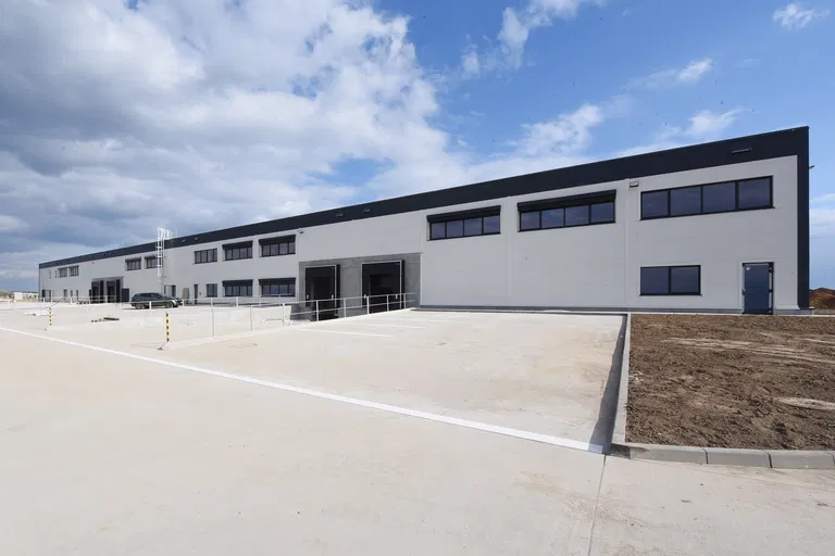 Ke Kopanině, Tuchoměřice - Praha-západ | Pronájem, Logistický park, 6 737 m²
