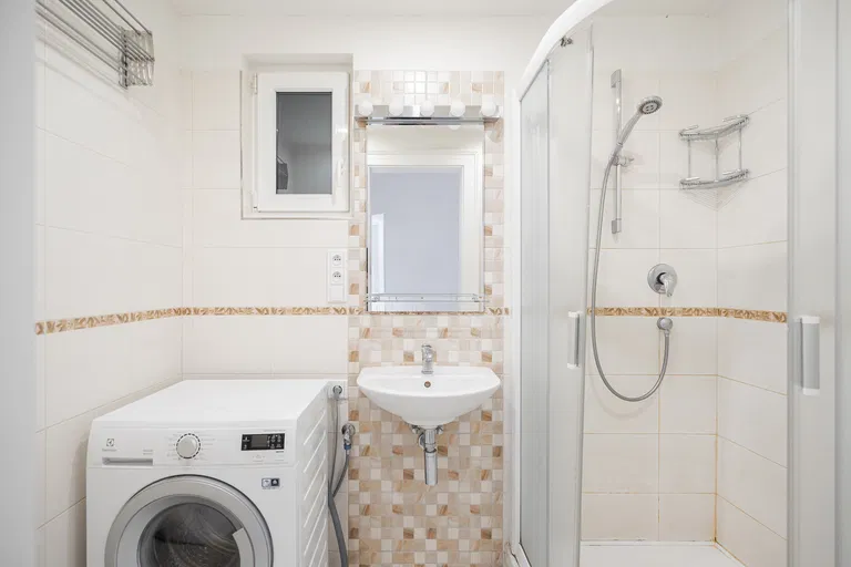 Moravská, Vinohrady - Prague 2 | Rent, Apartment, One-bedroom (2+1), 88 m²