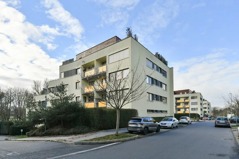 Harlacherova, Záběhlice - Prague 10 | Rent, Apartment, One-bedroom (2+kk), 63 m²