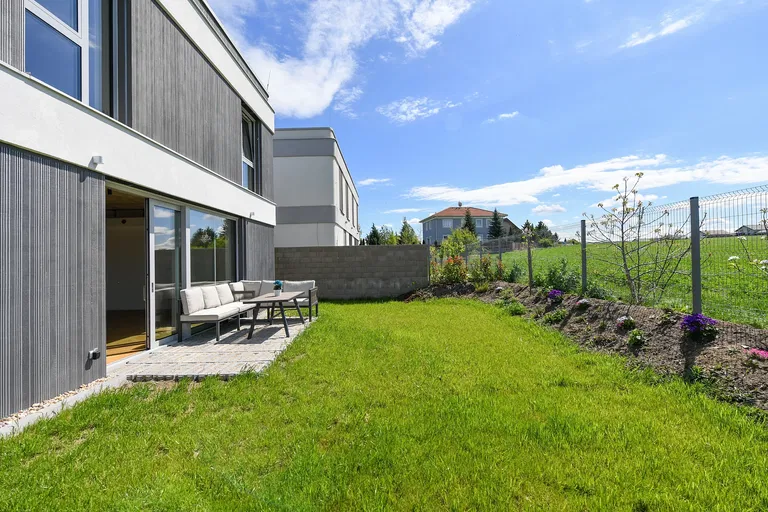 Racková, Jesenice - Praha-západ | Prodej, Rodinný dům, 4+kk, 132 m²