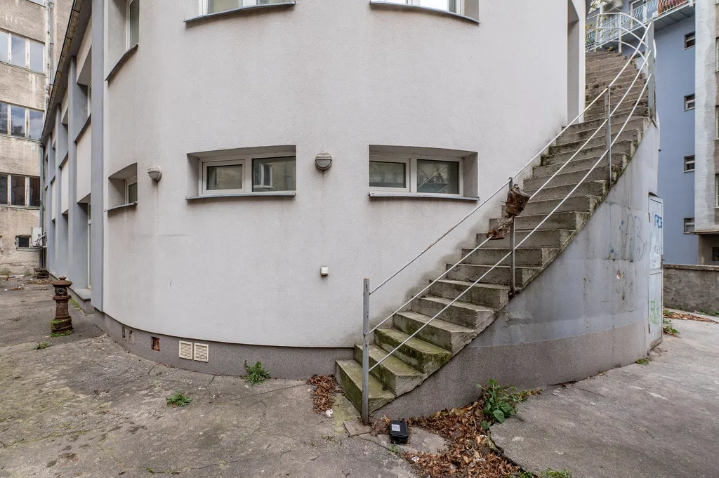 Radlinského, Staré Mesto - Bratislava I | Prodej, Kancelářské prostory, 637.9 m²