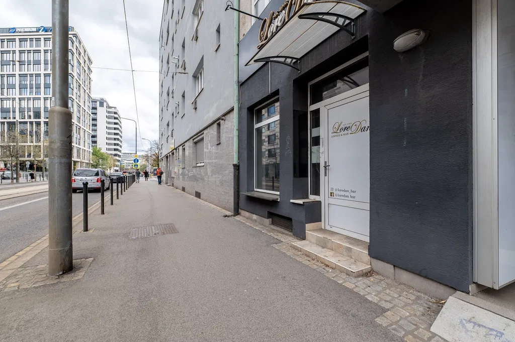 Radlinského, Staré Mesto - Bratislava I | Prodej, Kancelářské prostory, 637.9 m²