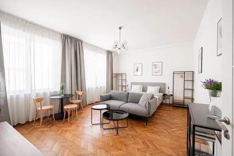 Konviktská, Staré Město - Praha 1 | Pronájem, Byt, 1+1, 39 m²
