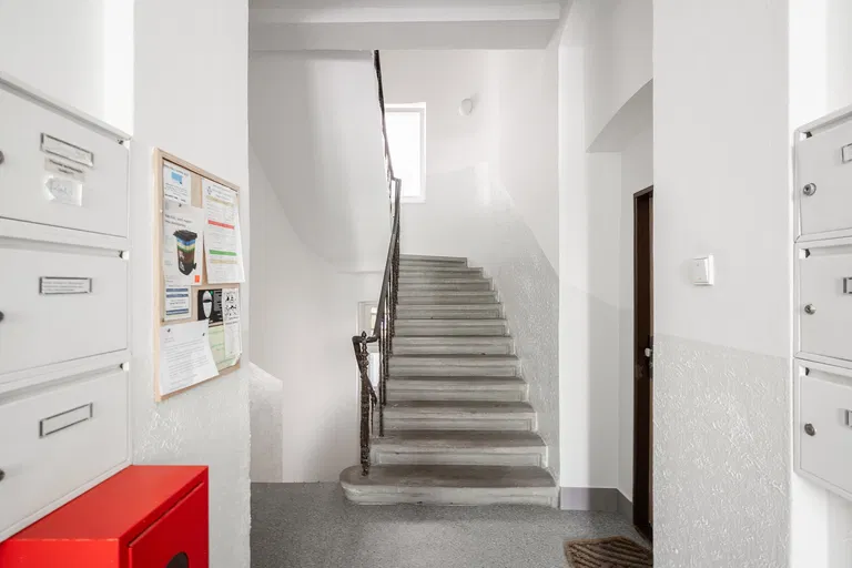 Londýnská, Vinohrady - Prague 2 | Rent, Apartment, Three-bedroom (4+kk), 75 m²
