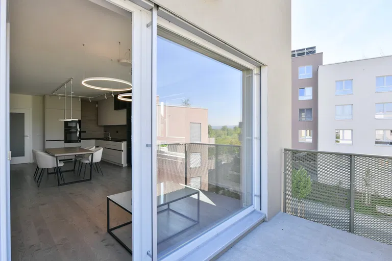 Kolmanova, Modřany - Praha 4 | Pronájem, Byt, 4+kk, 106 m²