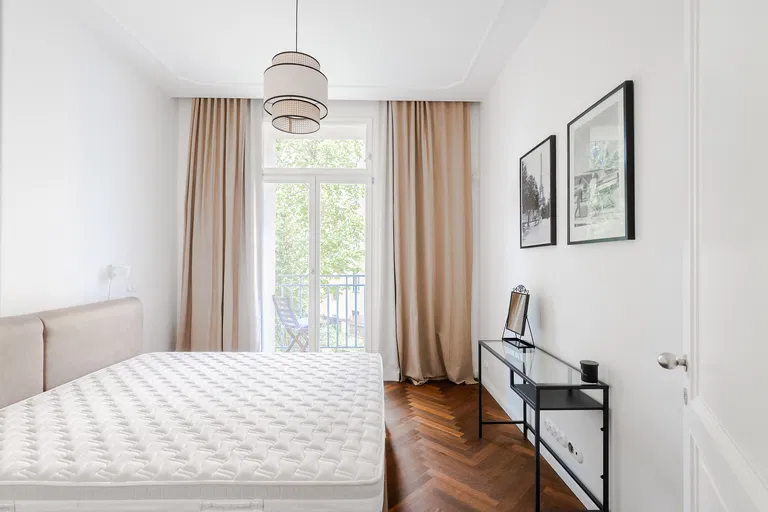 U Rajské zahrady, Žižkov - Prague 3 | Rent, Apartment, Two-bedroom (3+kk), 98 m²