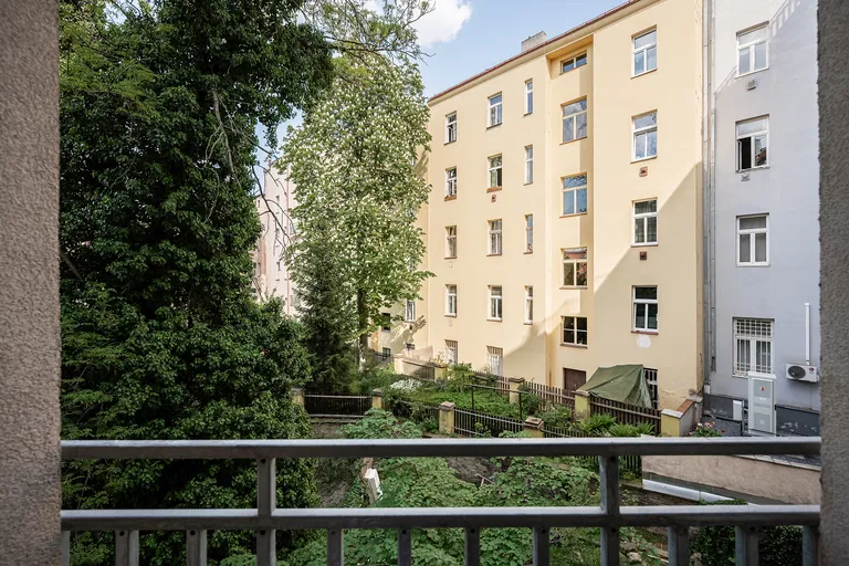 U Rajské zahrady, Žižkov - Prague 3 | Rent, Apartment, Two-bedroom (3+kk), 98 m²