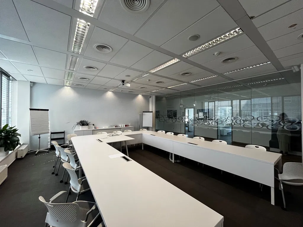 Radlická, Jinonice - Praha 5 | Pronájem, Administrativní budova, 4 074 m²