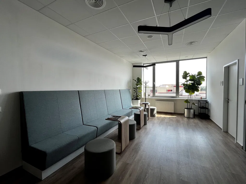 Radlická, Jinonice - Praha 5 | Pronájem, Administrativní budova, 4 074 m²