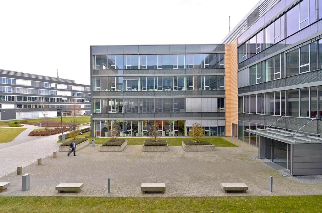 Radlická, Jinonice - Praha 5 | Pronájem, Administrativní budova, 4 074 m²