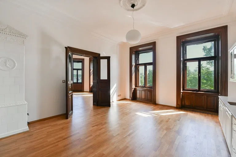 Malostranské nábřeží, Malá Strana - Prague 1 | Rent, Apartment, Three-bedroom (4+1), 183 m²