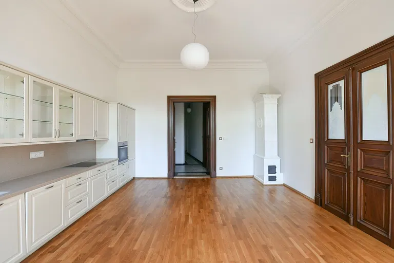 Malostranské nábřeží, Malá Strana - Prague 1 | Rent, Apartment, Three-bedroom (4+1), 183 m²