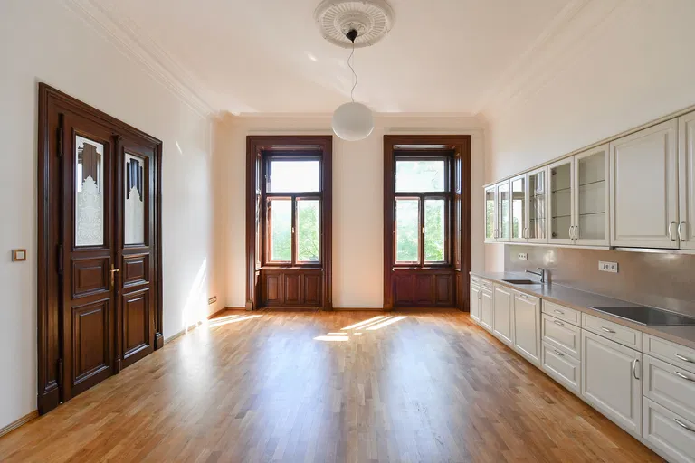 Malostranské nábřeží, Malá Strana - Prague 1 | Rent, Apartment, Three-bedroom (4+1), 183 m²