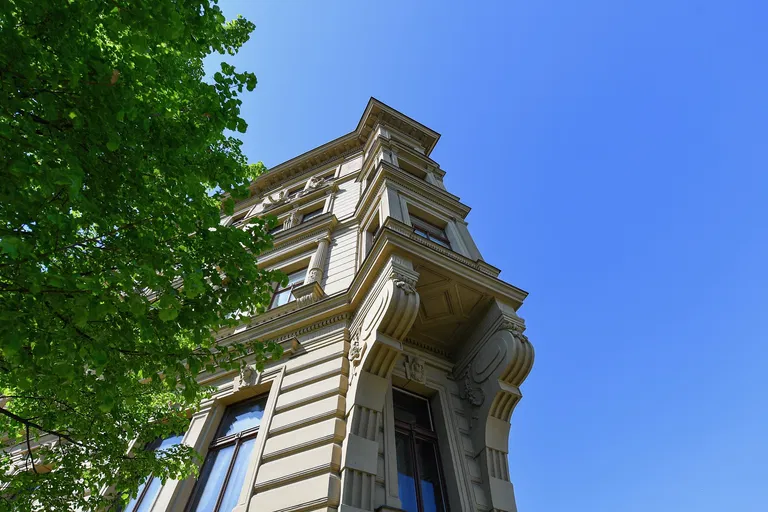 Malostranské nábřeží, Malá Strana - Prague 1 | Rent, Apartment, Three-bedroom (4+1), 183 m²