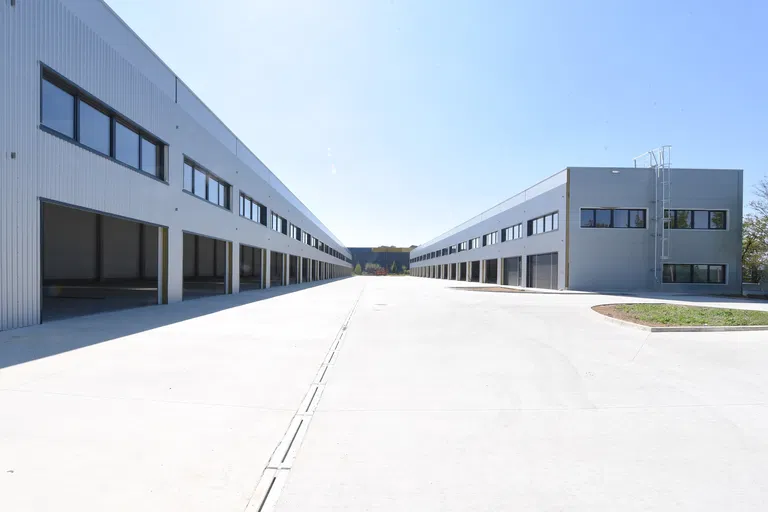 U Špejcharu, Tuchoměřice - Praha-západ | Pronájem, Průmyslový areál, 370 - 3777 m²
