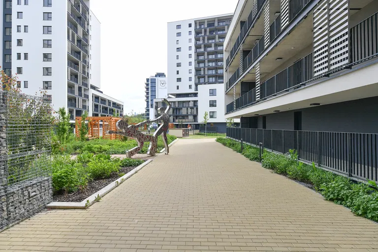 Mezi Vodami, Modřany - Praha 4 | Pronájem, Byt, 1+kk, 41 m²