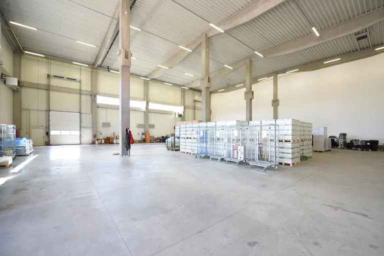 K Bílému vrchu, Horní Počernice - Praha 9 | Pronájem, Logistický park, 11 000 m²