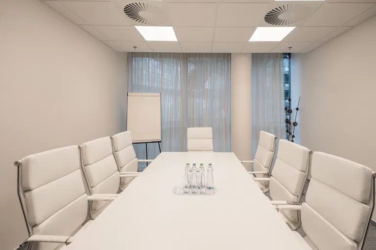 Karolinská, Karlín - Praha 8 | Pronájem, Administrativní budova, 2 810 m²