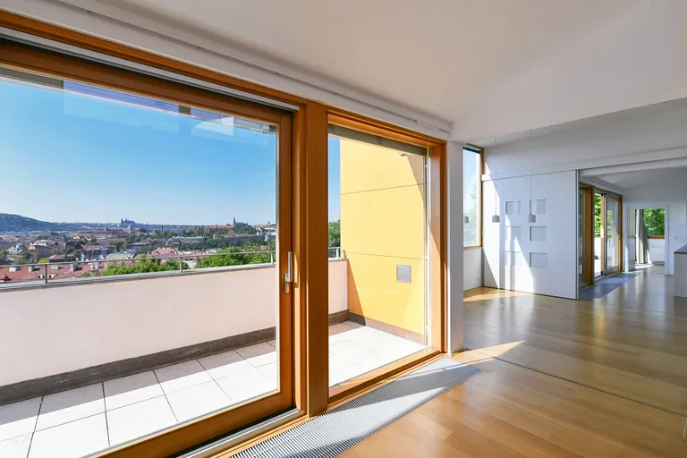 Na Bučance, Nusle - Prague 4 | Rent, Apartment, Four-bedroom (5+kk), 198 m²