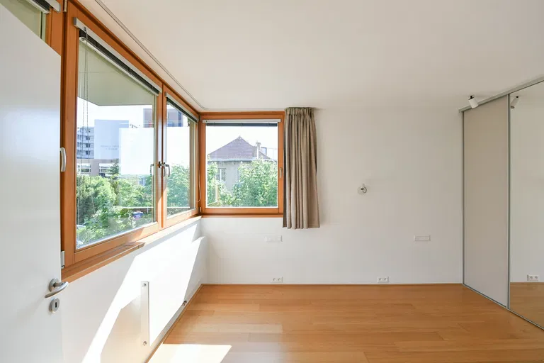 Na Bučance, Nusle - Prague 4 | Rent, Apartment, Four-bedroom (5+kk), 198 m²