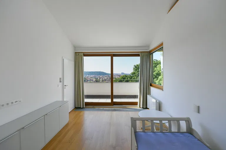 Na Bučance, Nusle - Prague 4 | Rent, Apartment, Four-bedroom (5+kk), 198 m²