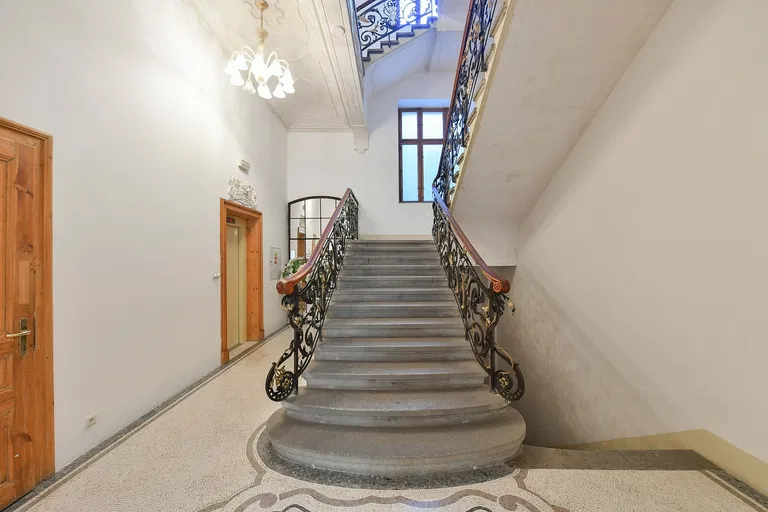 Ibsenova, Vinohrady - Prague 2 | Rent, Apartment, Three-bedroom (4+1), 224 m²