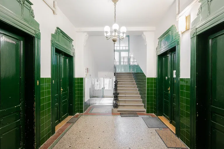 Polská, Vinohrady - Praha 2 | Pronájem, Byt, 1+1, 47 m²