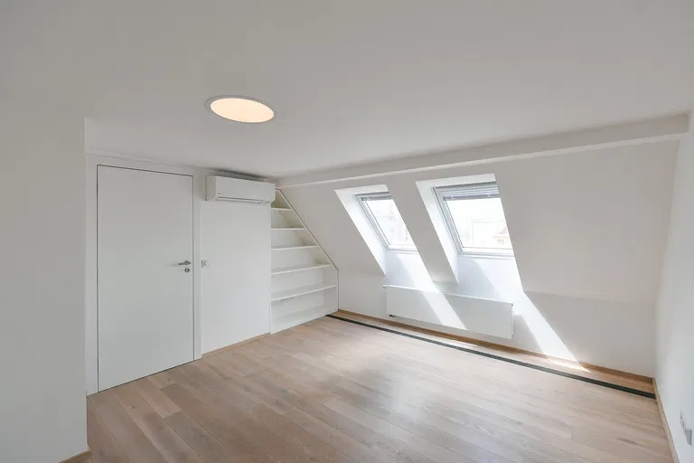 Jana Zajíce, Bubeneč - Praha 7 | Pronájem, Byt, 3+1, 115 m²