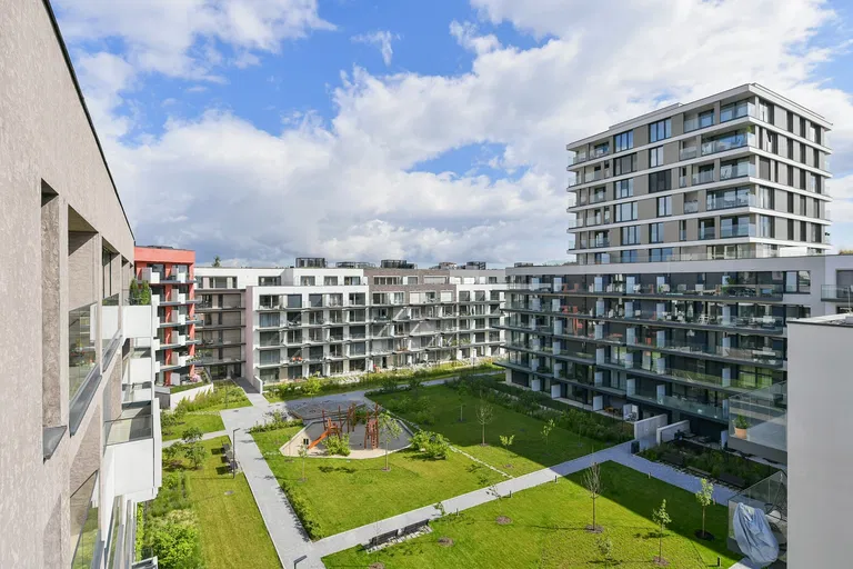 Tetauerova, Žižkov - Prague 3 | Rent, Apartment, Three-bedroom (4+kk), 128 m²