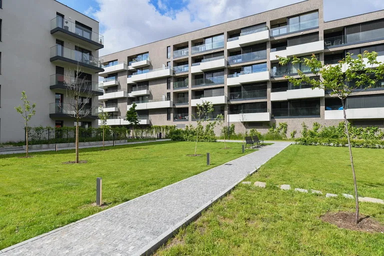 Tetauerova, Žižkov - Prague 3 | Rent, Apartment, Three-bedroom (4+kk), 128 m²