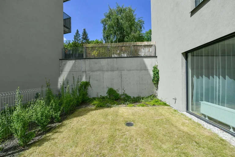 Holečkova, Smíchov - Praha 5 | Pronájem, Byt, 2+kk, 81 m²