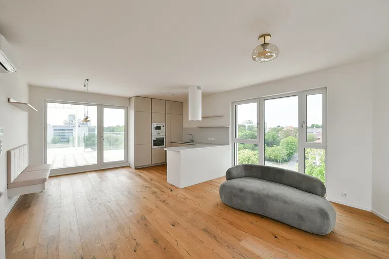 Ramonova, Strašnice - Prague 10 | Rent, Apartment, Three-bedroom (4+kk), 167 m²