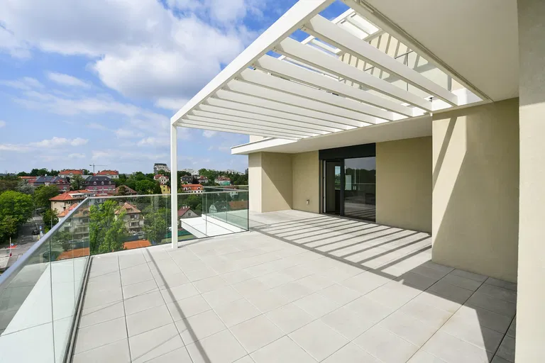 Ramonova, Strašnice - Prague 10 | Rent, Apartment, Three-bedroom (4+kk), 167 m²