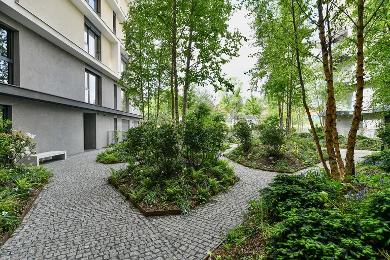 Ramonova, Strašnice - Prague 10 | Rent, Apartment, Three-bedroom (4+kk), 167 m²