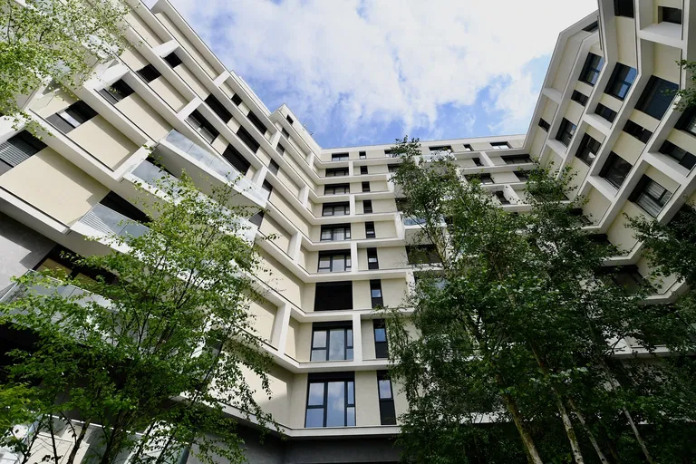 Ramonova, Strašnice - Prague 10 | Rent, Apartment, Three-bedroom (4+kk), 167 m²