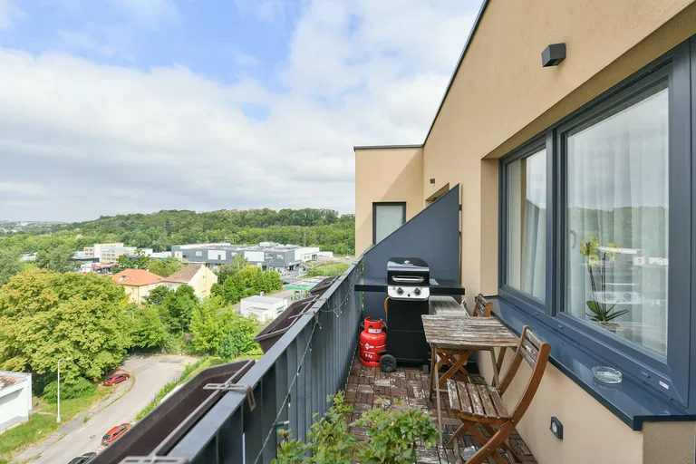 Lehovecká, Hloubětín - Praha 9 | Pronájem, Byt, 3+kk, 91 m²